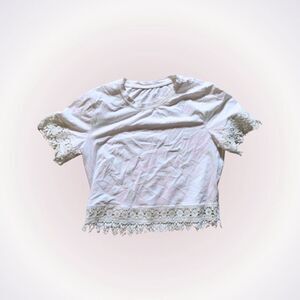 White crop top with lace detail | Sz S